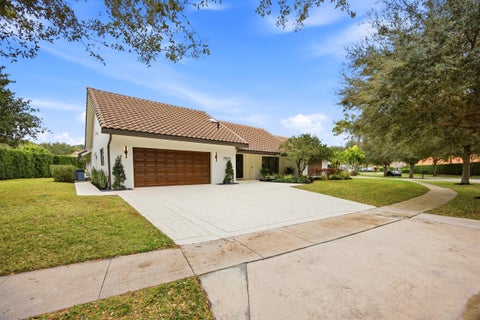 Tiny photo for 7571 Estrella Circle, Boca Raton, FL 33433 (MLS # B26025472)