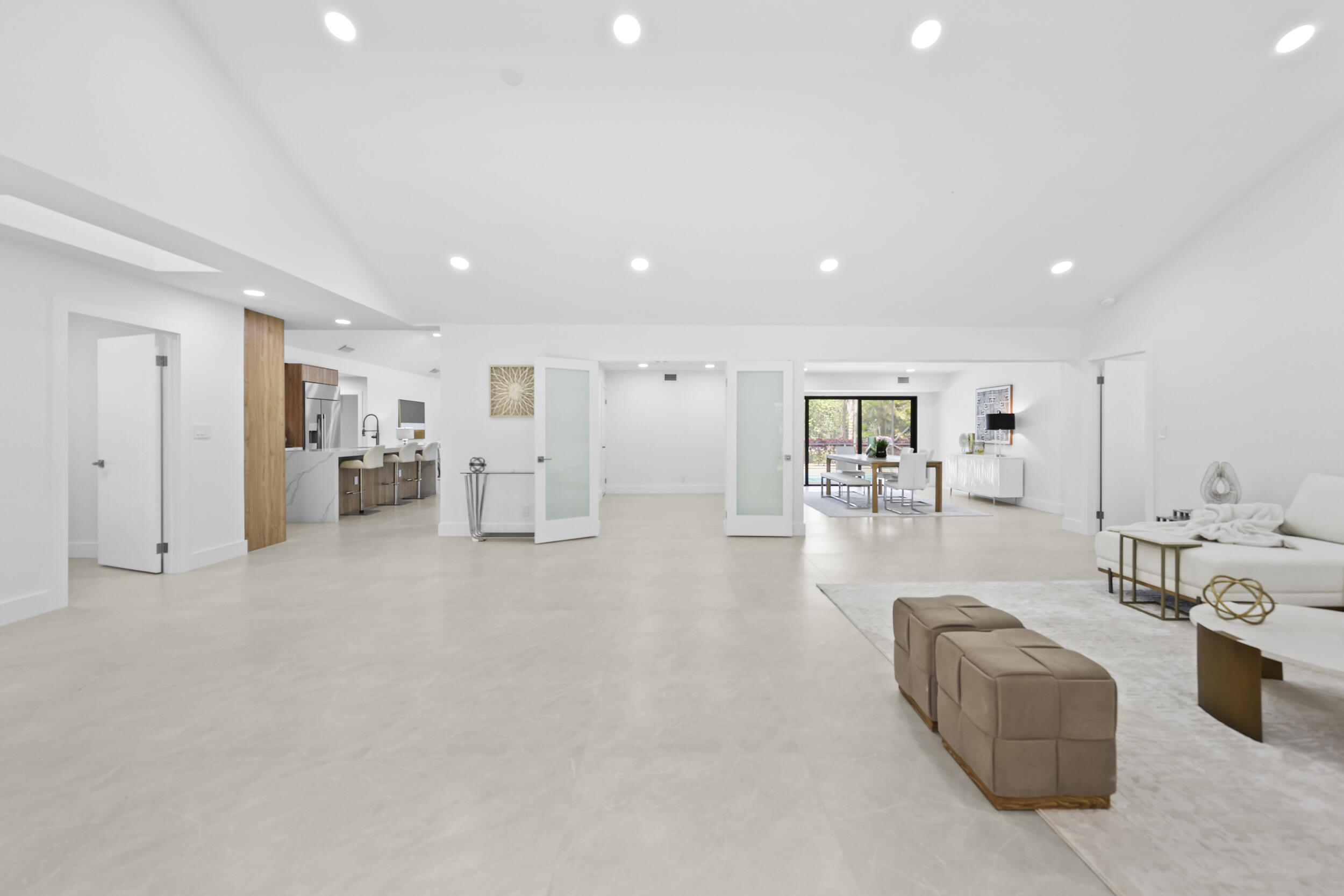 ESTANCIA IV OF VIA VERDE - Residential