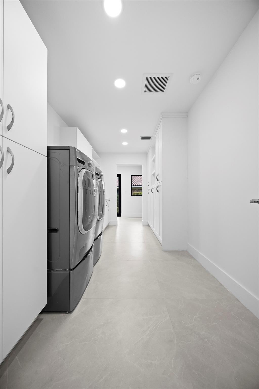 ESTANCIA IV OF VIA VERDE - Residential