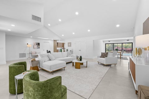 Photo of 7571 Estrella Circle, Boca Raton, FL 33433 (MLS # B26025472)