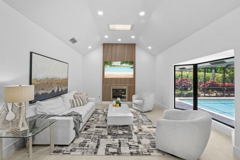 Tiny photo for 7571 Estrella Circle, Boca Raton, FL 33433 (MLS # B26025472)