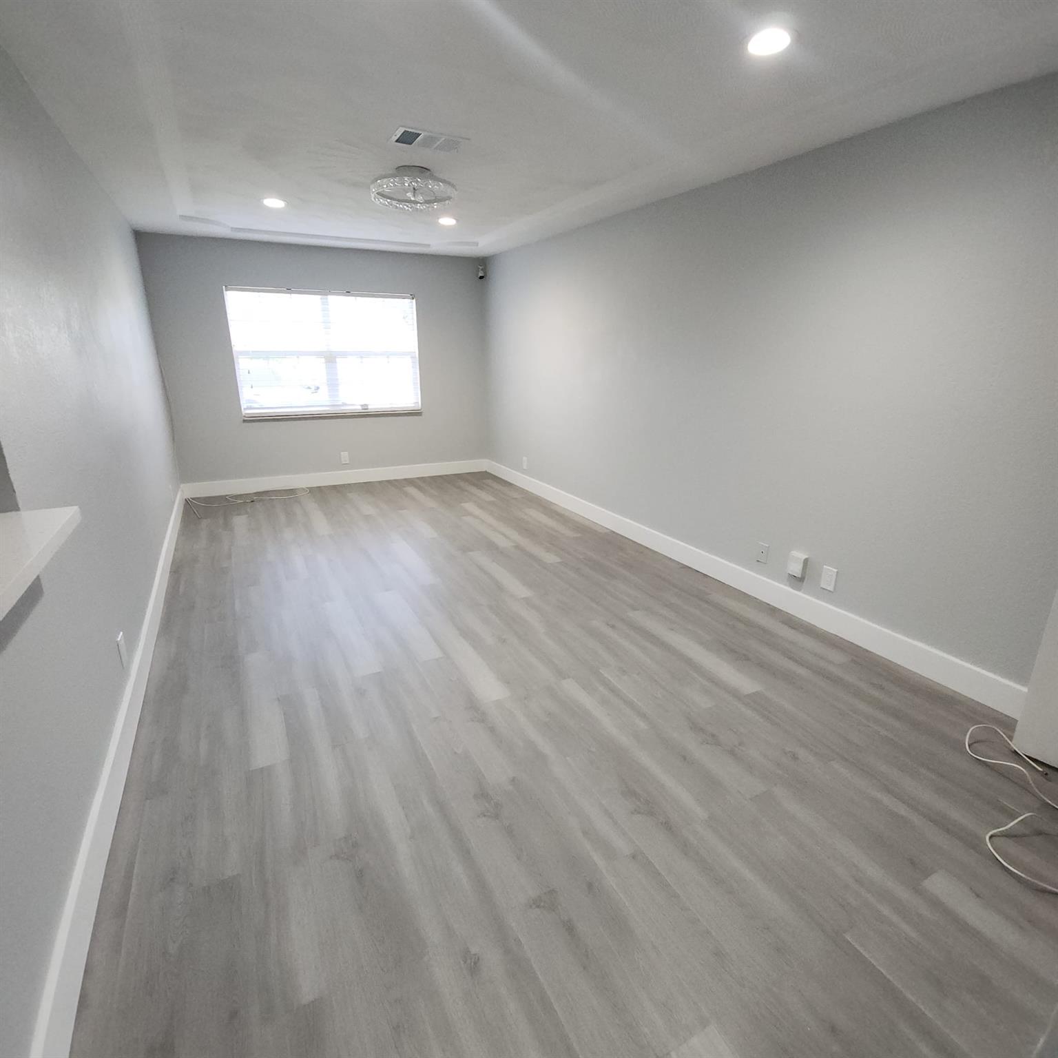 308 SW 76th Ter