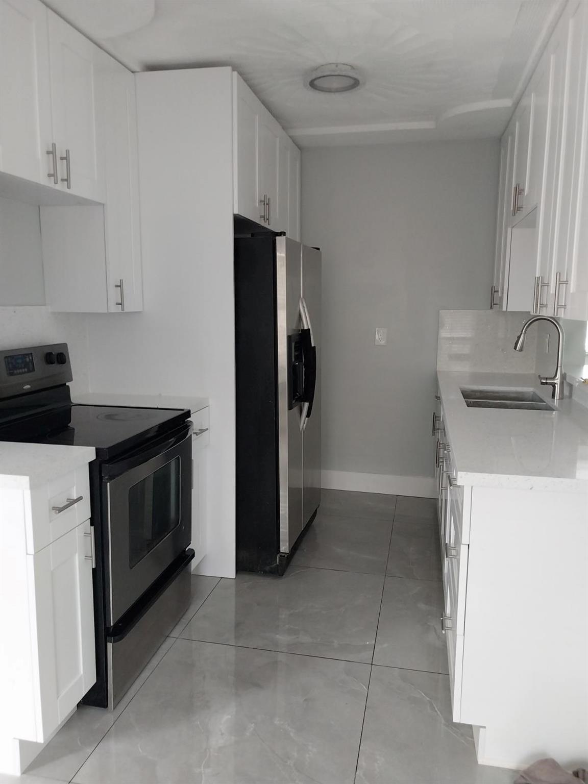 308 SW 76th Ter