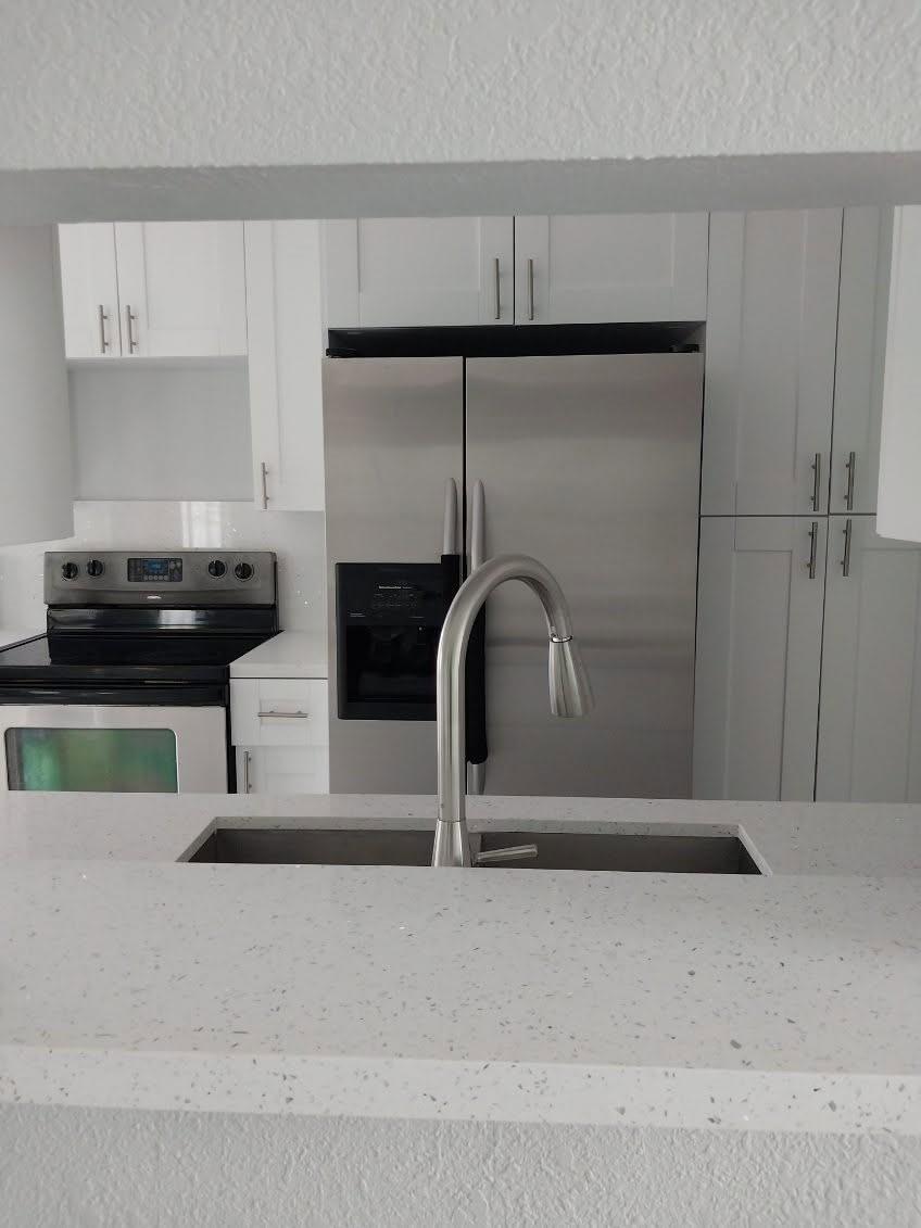 308 SW 76th Ter