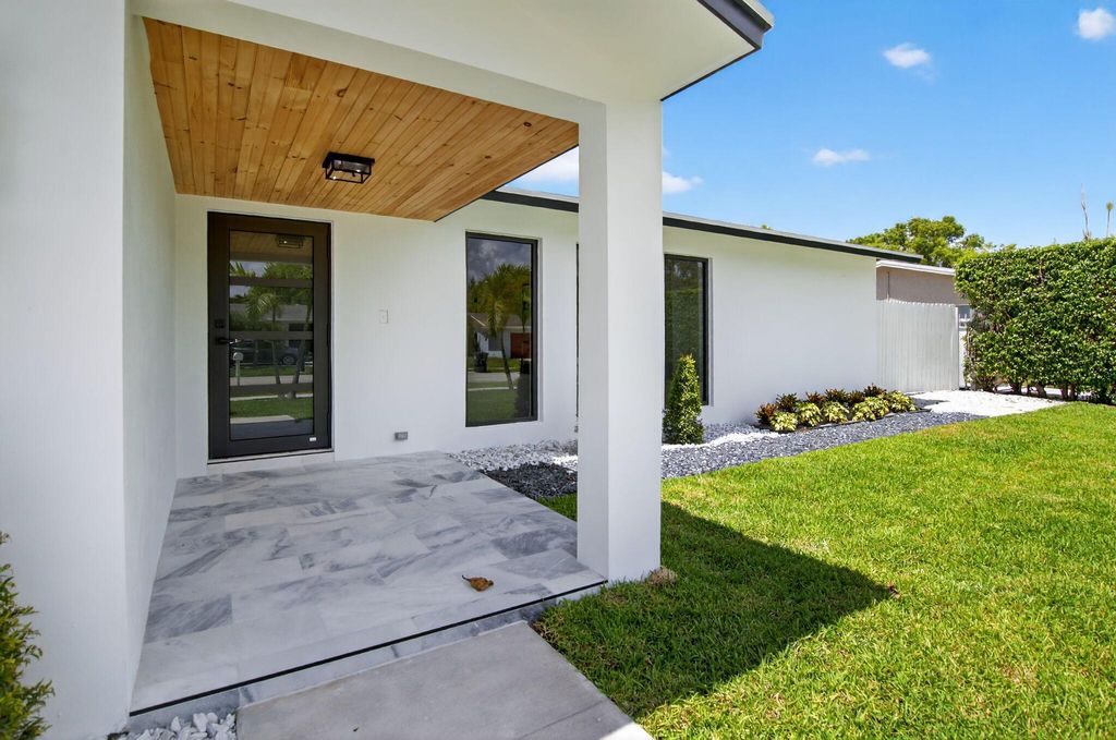 Photo of 1780 SW 9th Street, Boca Raton, FL 33486 (MLS # R11102220)