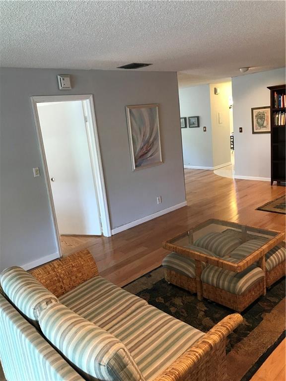 GOLDEN LAKES VILLAGE COND - Residential