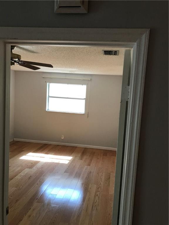 GOLDEN LAKES VILLAGE COND - Residential