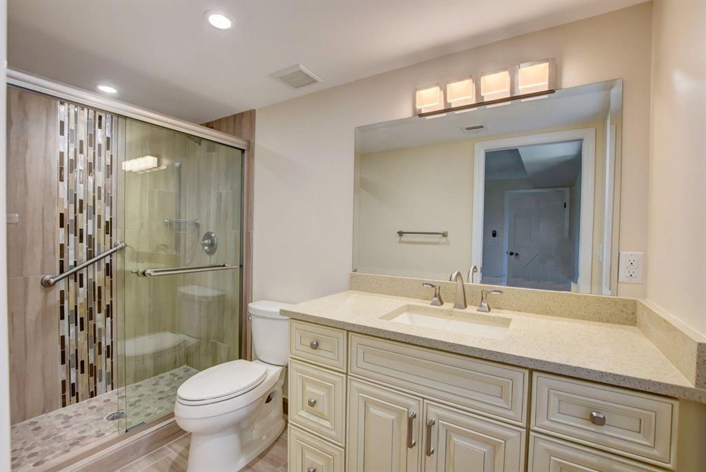 KINGS POINT CAPRI CONDOS - Residential Lease