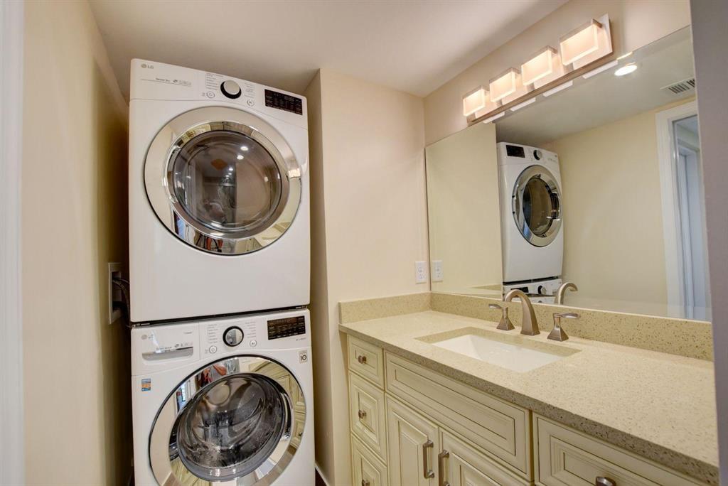 KINGS POINT CAPRI CONDOS - Residential Lease