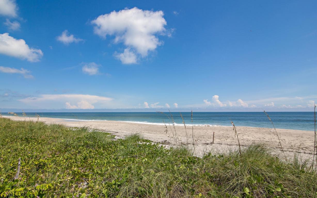 OCEANFRONT AT JUNO BEACH COND - Residential