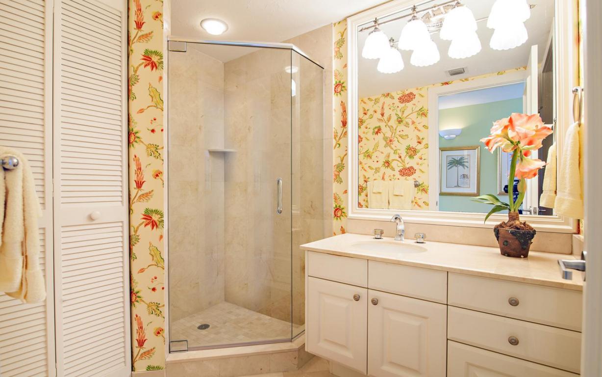 OCEANFRONT AT JUNO BEACH COND - Residential