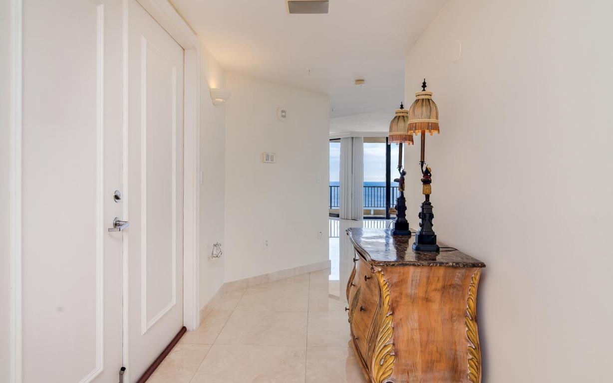 OCEANFRONT AT JUNO BEACH COND - Residential