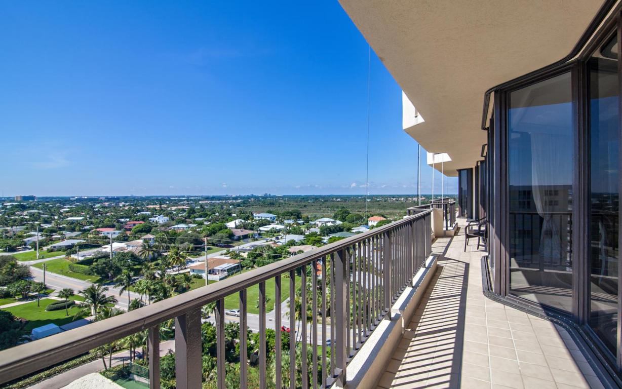 OCEANFRONT AT JUNO BEACH COND - Residential