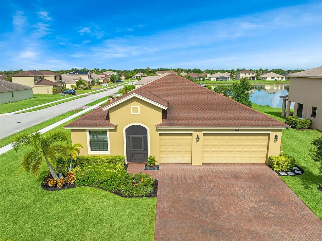 Photo of 1075 N Verona Trace Drive, Vero Beach, FL 32966 (MLS # R11107178)