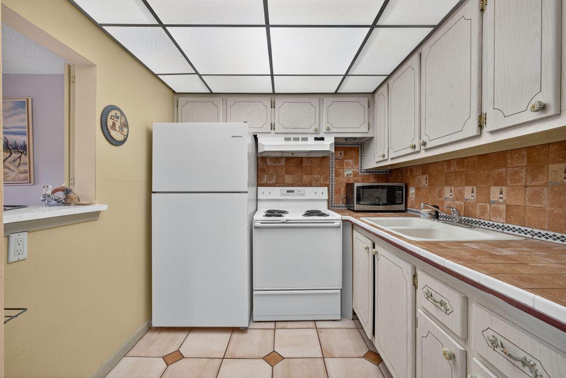 SHEFFIELD CONDOS A TO Q - Residential