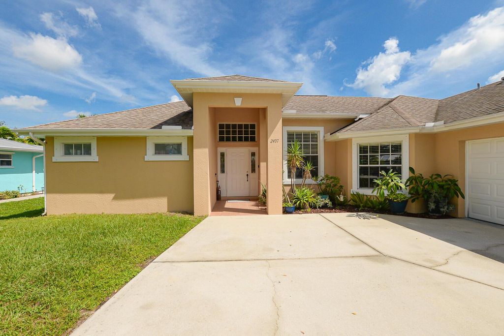 Photo of 2497 SE Dogwood Avenue, Port Saint Lucie, FL 34952 (MLS # R11119743)