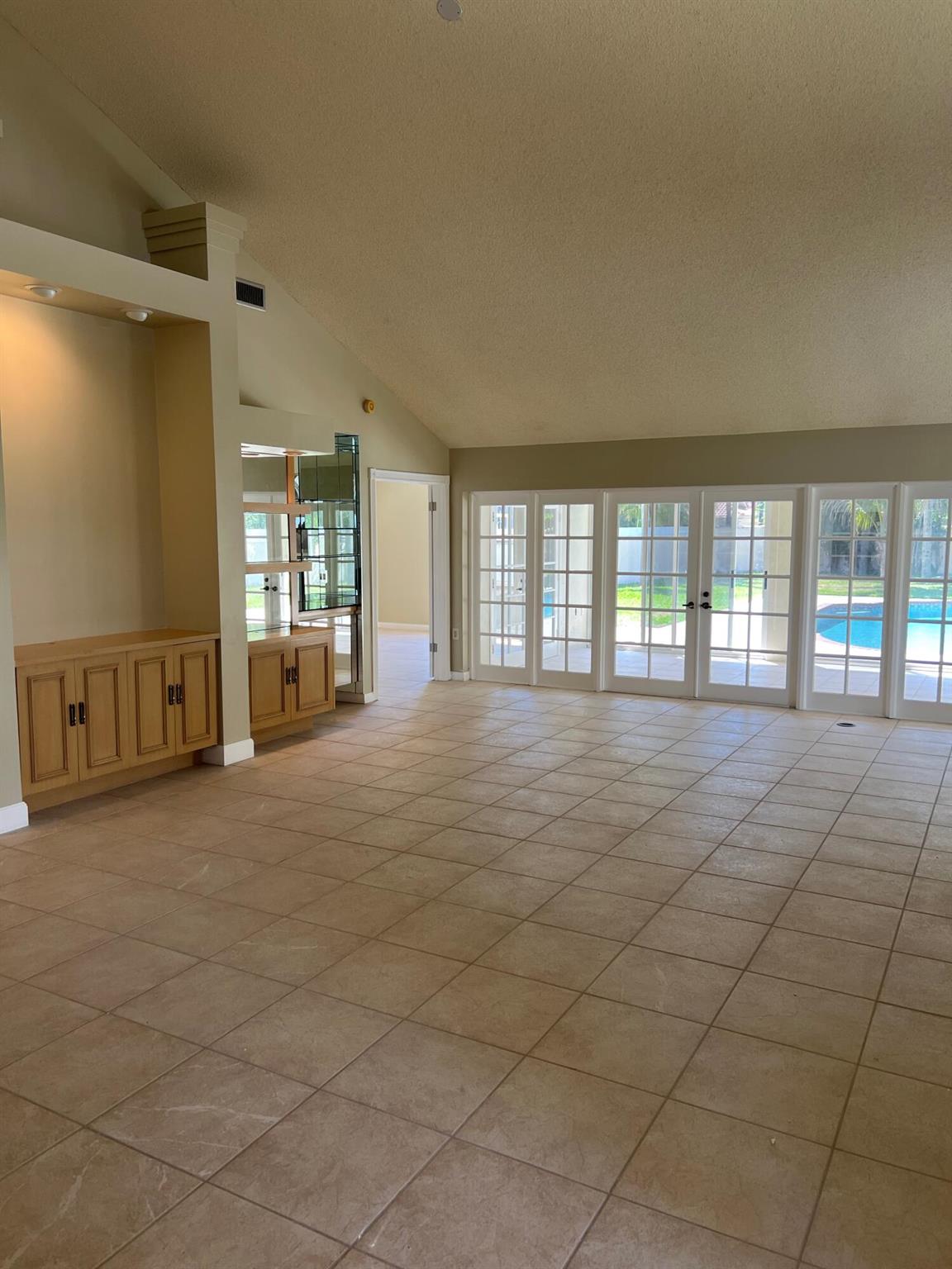 SARATOGA BAY - Residential