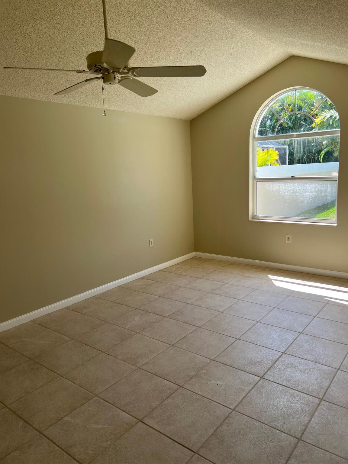 SARATOGA BAY - Residential