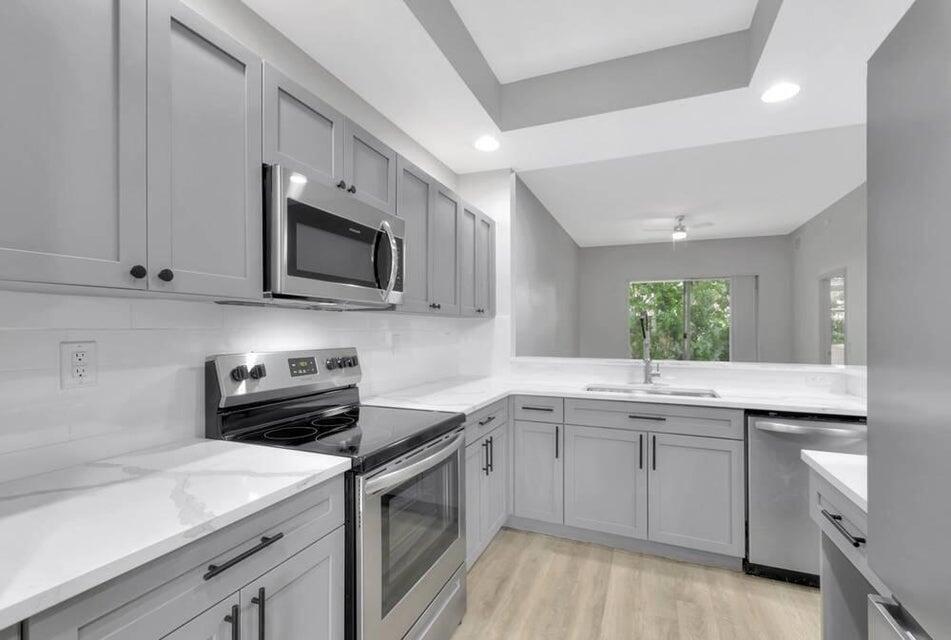 Come enjoy a luxurious living experience in this beautiful newly remodeled unit. We are pet friendly and offer a variety of amenities that you and your family will love and enjoy ranging from pickleball court, gym access, and great pool to beat that Florida heat! Hurry this won't last!