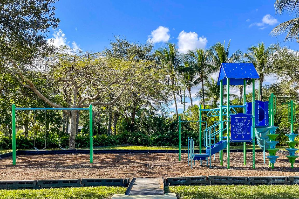 Shores Pointe - Residential