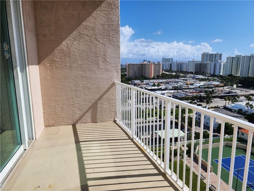 Tides at Bridgeside Square Penthouse Diamond in the Rough - Look past the painting and flooring renovations needed in this condo and go right for the view, and the amenities of the Tides at Bridgeside Square you will realize for the person willing to put the effort into a remodeling this is the best deal in town. Two bedroom split floor plan basically original and priced accordingly. The Tides is an incredibly well managed property. The building was built with sprinklers so does not have to deal with a retrofit. Building is funding reserves and works aggressively to make sure all funding requirements are met. Incredible pool deck with tennis court, and hot tub in addition the beautifully redone community room. 11 Foot ceilings make this Tides Penthouse a unit beach condo not to be missed.