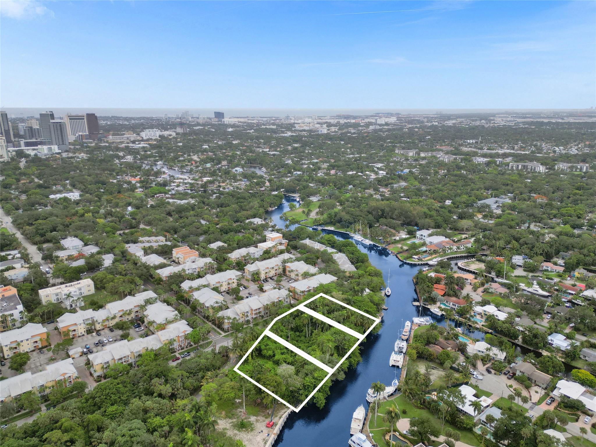 SAILBOAT BEND - Land