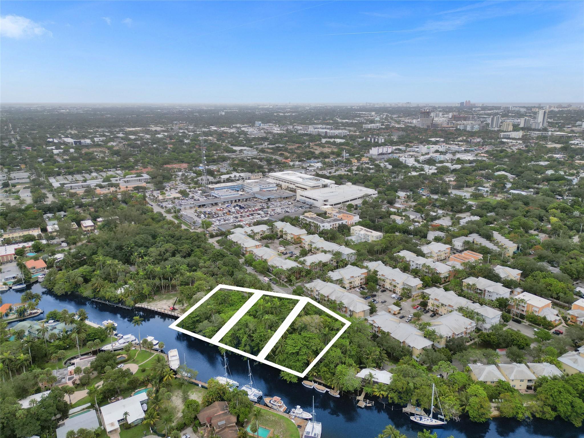 SAILBOAT BEND - Land