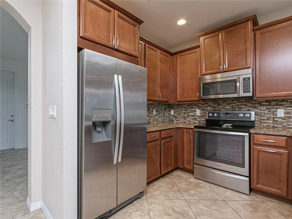 Vista Lago - Residential