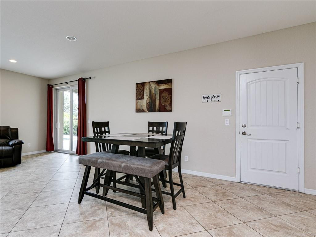 Vista Lago - Residential