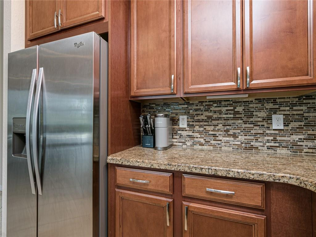 Vista Lago - Residential