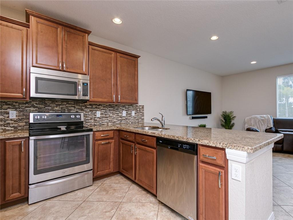 Vista Lago - Residential