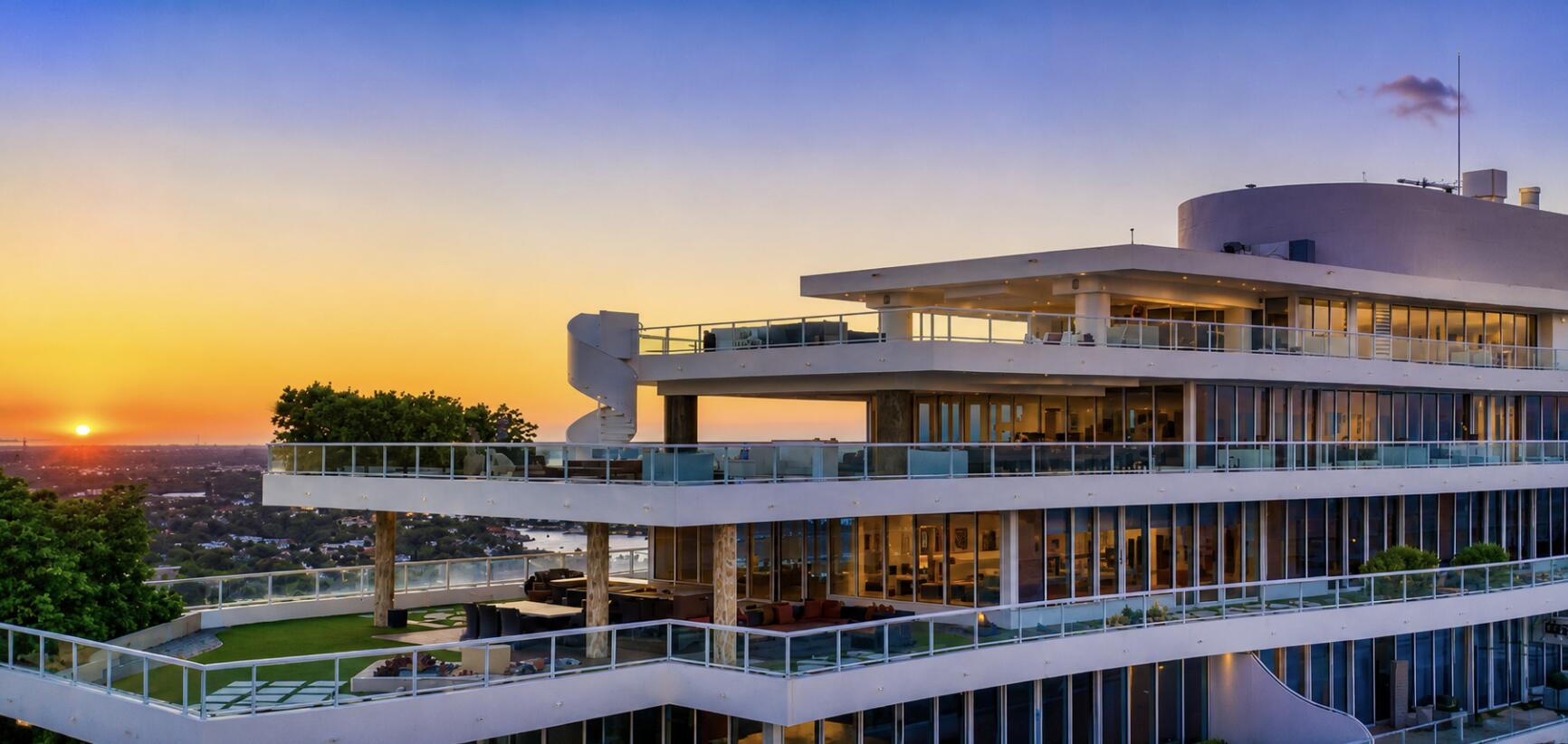 1 N Fort Lauderdale Beach Boulevard