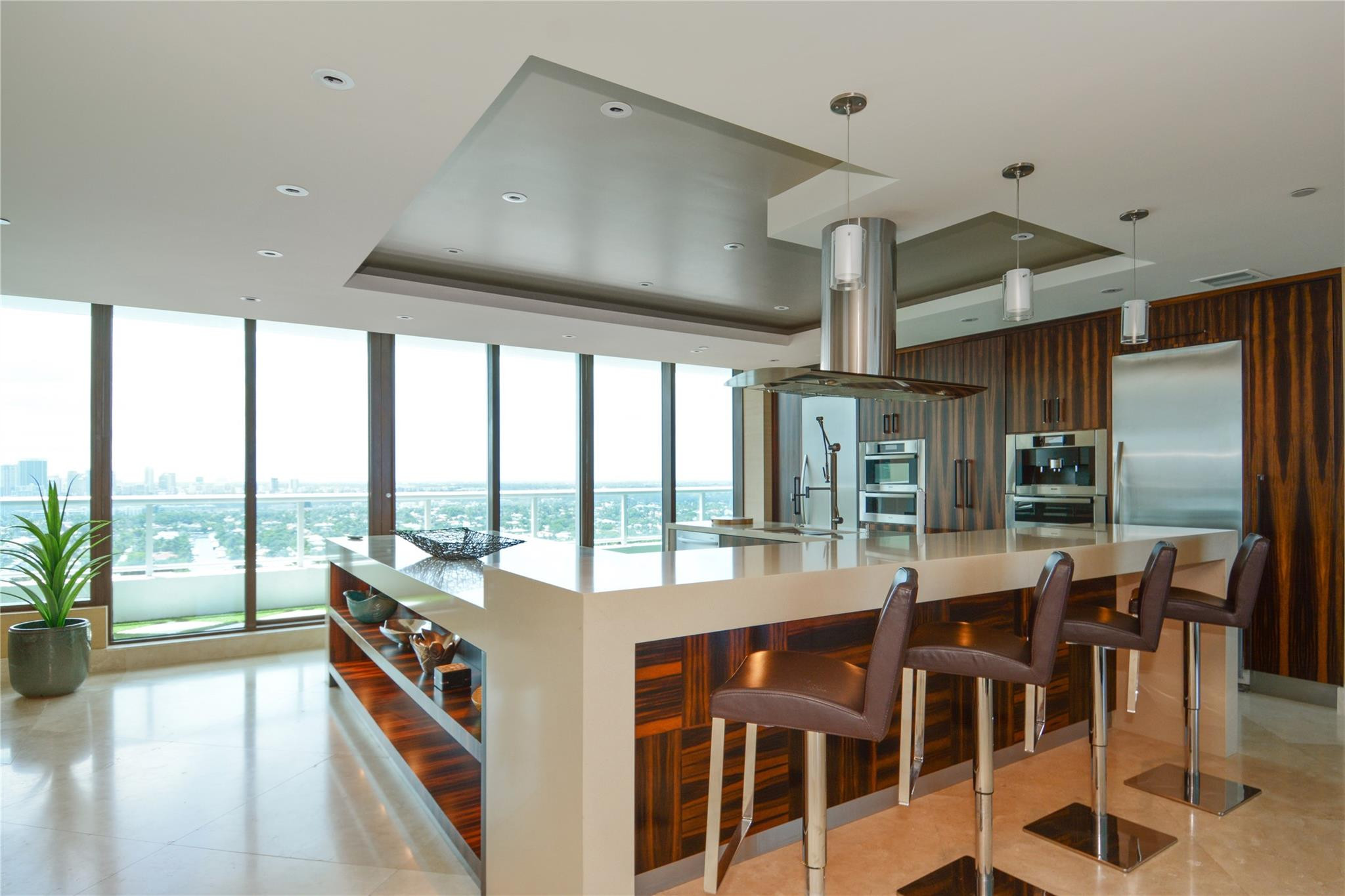 Ritz Carlton - Residential