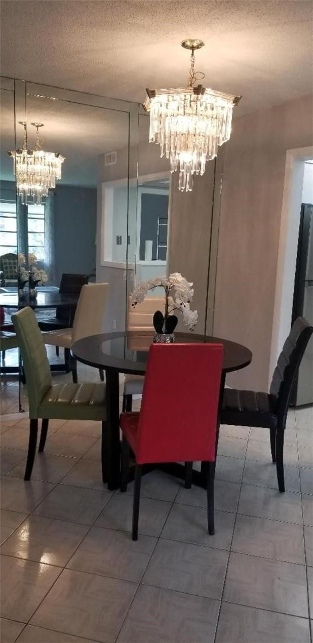 LAUDERDALE OAKS - Residential Lease