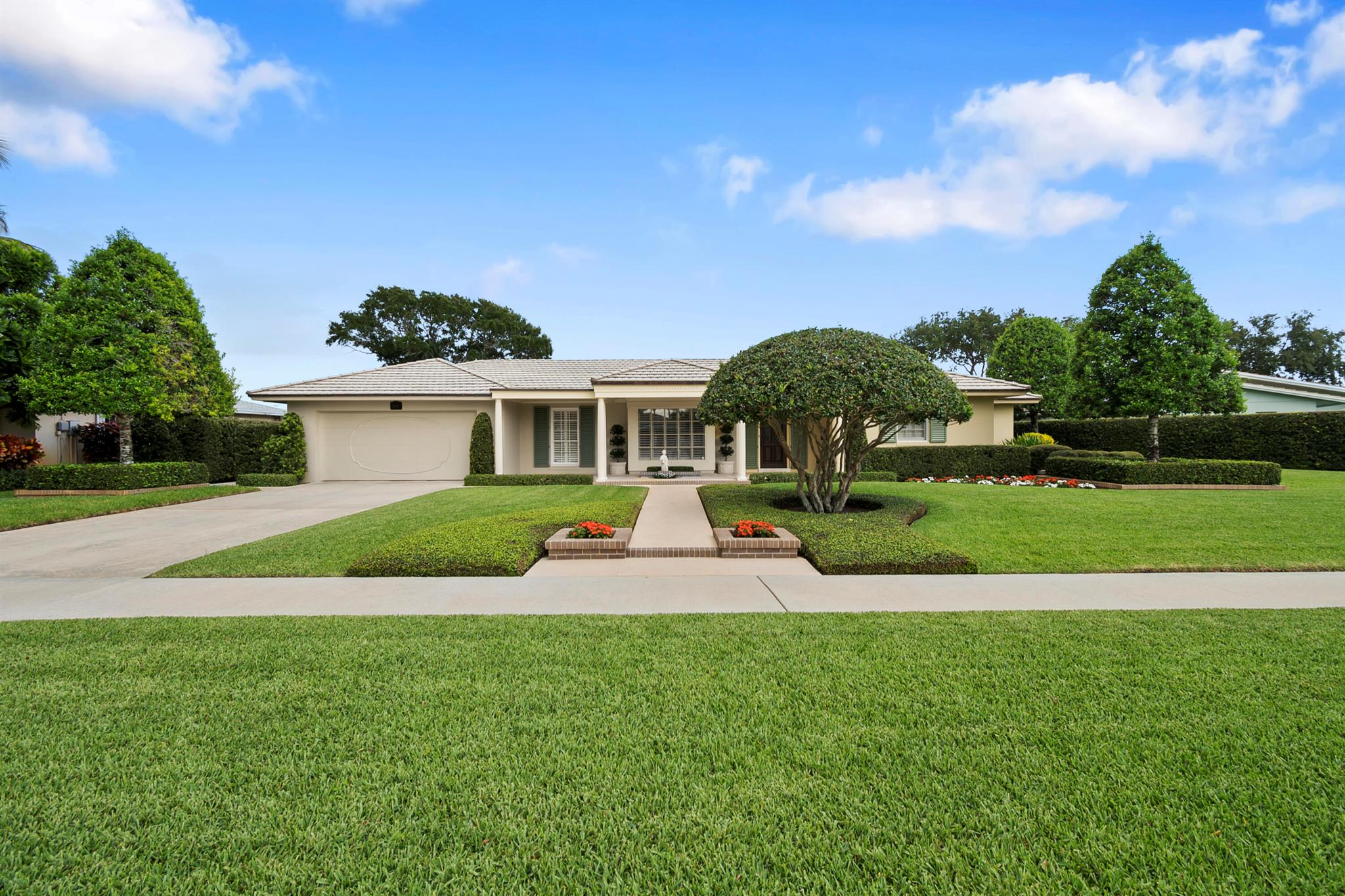 GOLF COURSE ADD 2 TO VILL - Residential