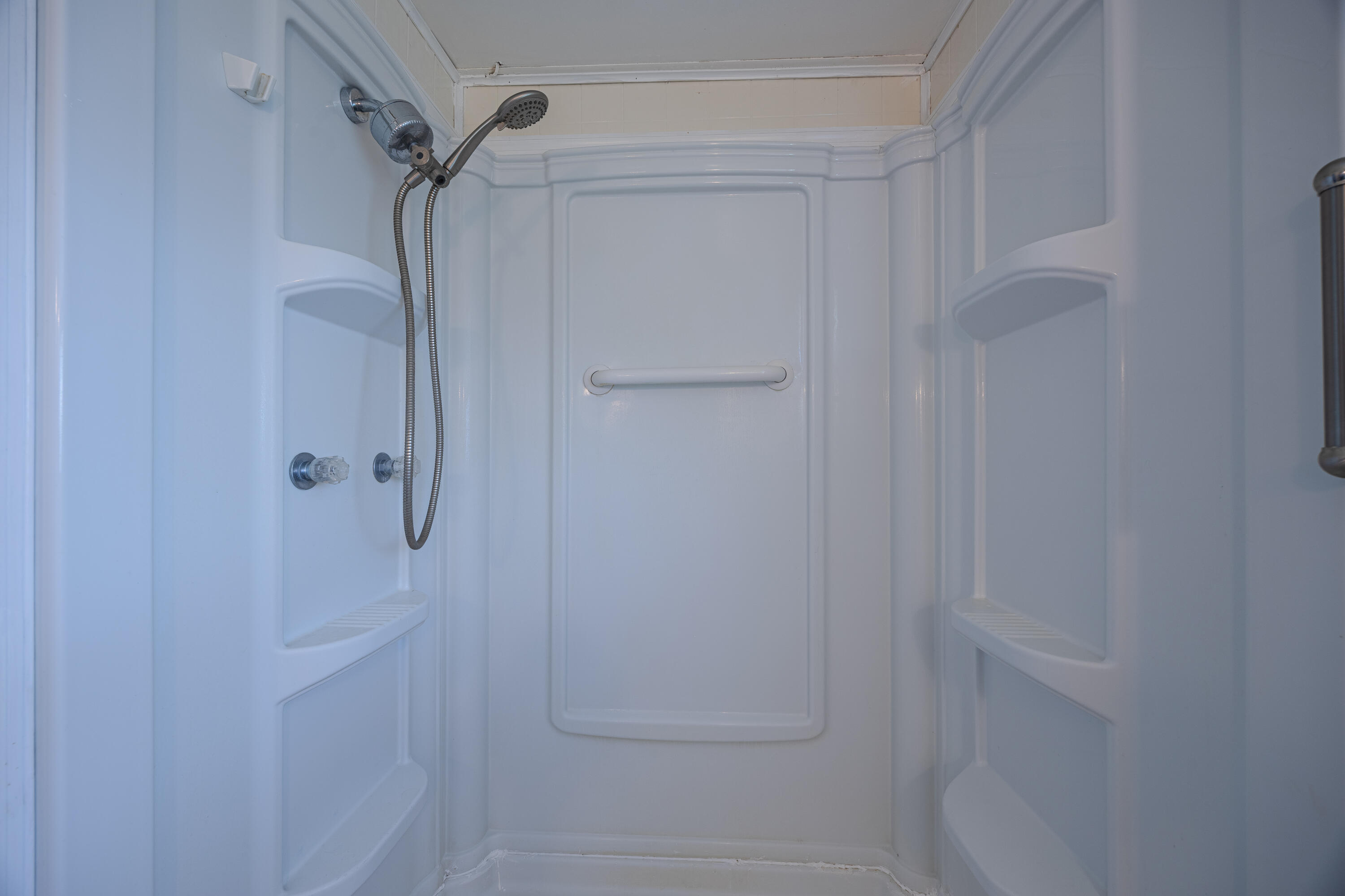 PINE GROVE VILLAGE - Residential