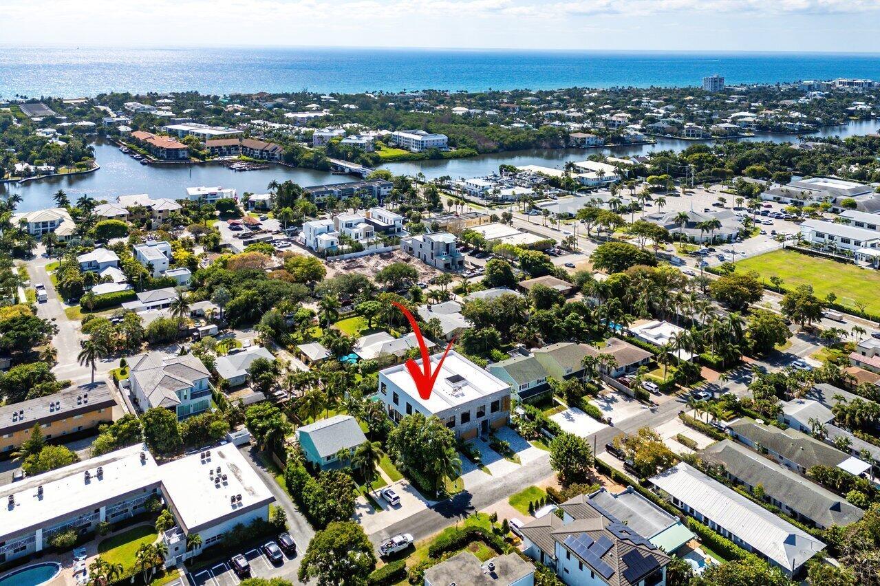 STAMM 917 NE 8TH AVENUE - Residential