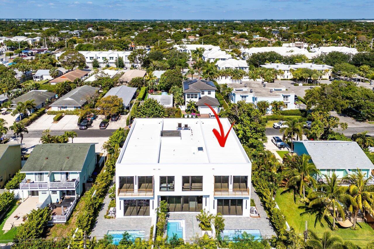 STAMM 917 NE 8TH AVENUE - Residential