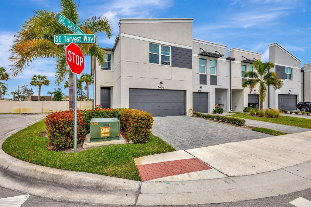 Photo of 2401 SE Tarvest Way, Stuart, FL 34997 (MLS # B26086735)