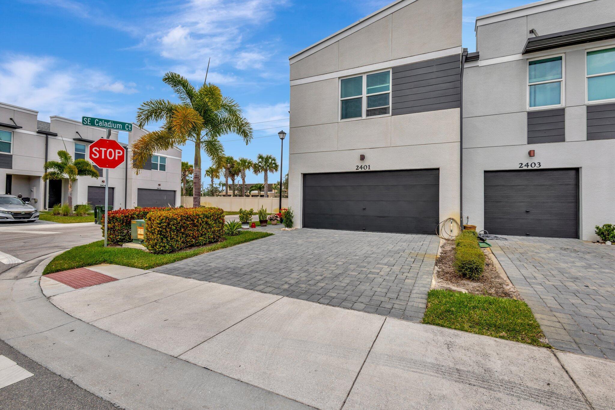 2401 SE Tarvest Way