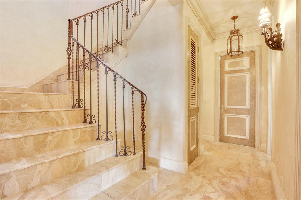 FRENCHMANS CREEK - Residential