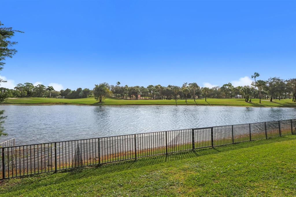 FRENCHMANS CREEK - Residential