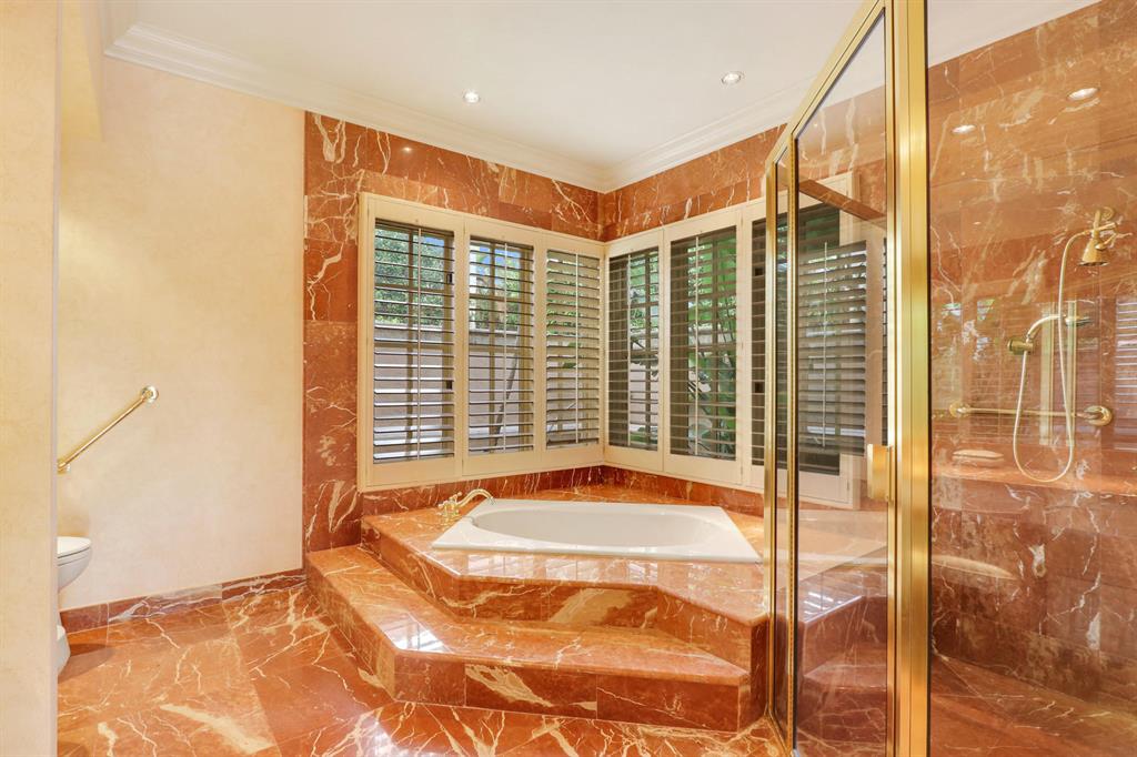 FRENCHMANS CREEK - Residential