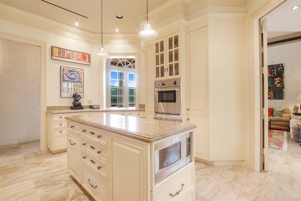 FRENCHMANS CREEK - Residential