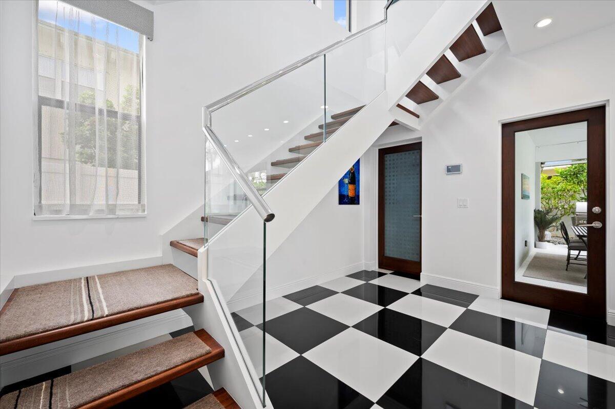 JUPITER INLET BEACH COLON - Residential