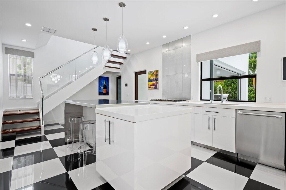 JUPITER INLET BEACH COLONY - Residential
