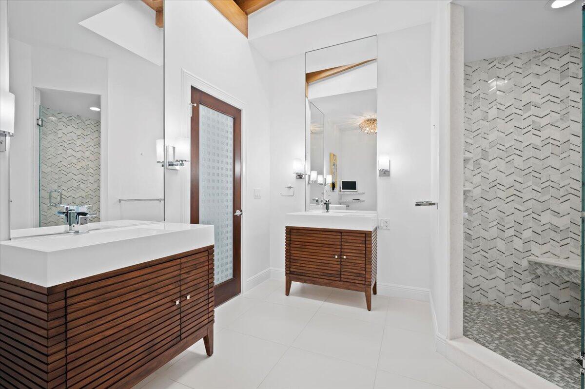 JUPITER INLET BEACH COLONY - Residential
