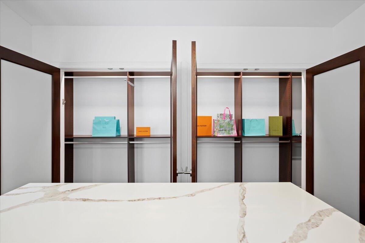 JUPITER INLET BEACH COLON - Residential