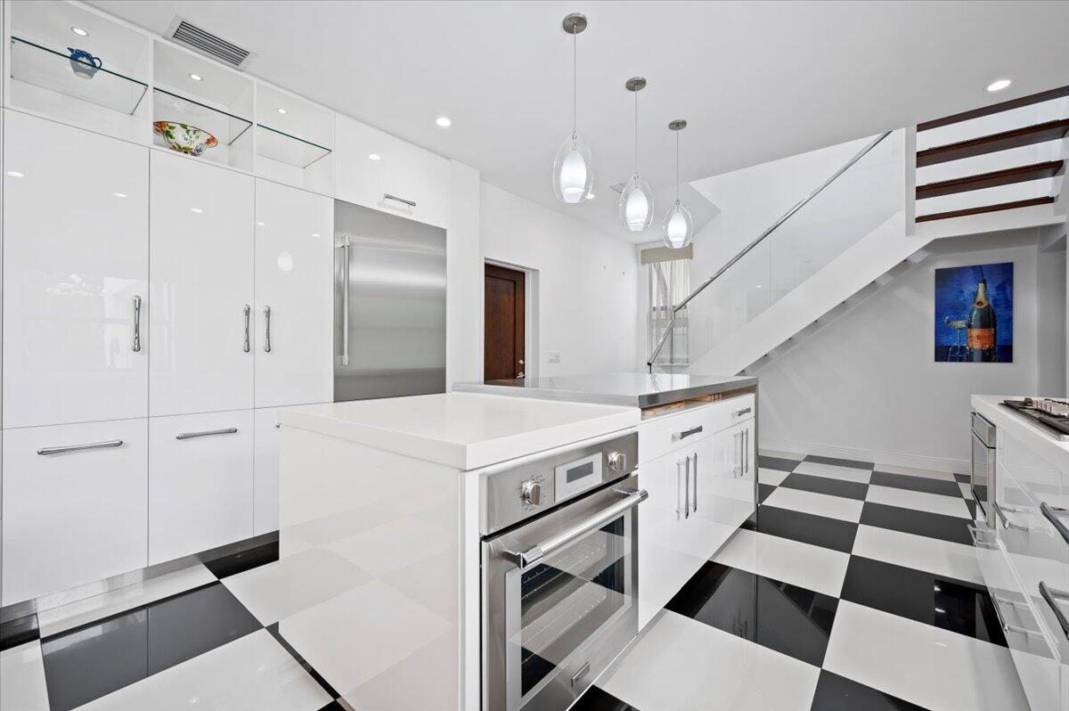 JUPITER INLET BEACH COLONY - Residential