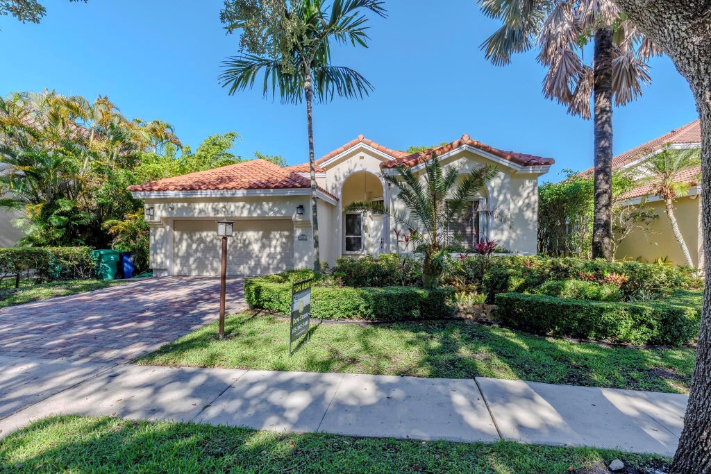 Photo of 4082 Trenton Avenue, Cooper City, FL 33026 (MLS # B26036256)